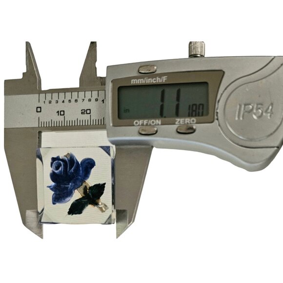 Clear Lucite Reverse Carved Square Blue Rose Brooch Pin L130 - Picture 7 of 9